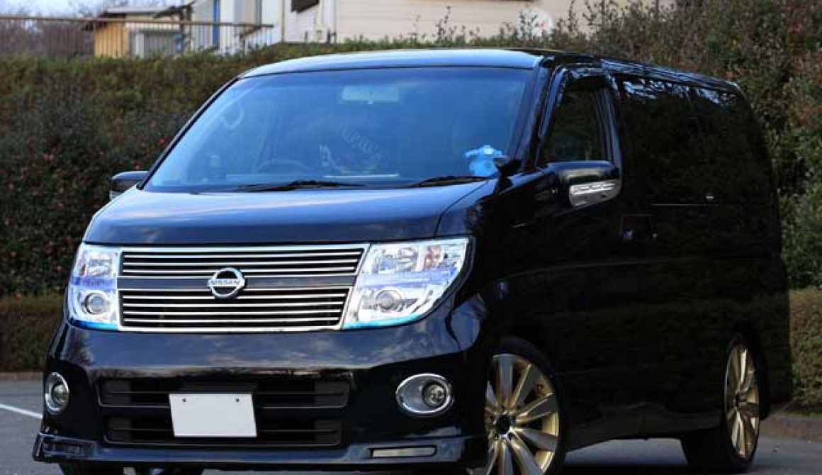 NISSAN ELGRAND + MODELART GRACER monoblock