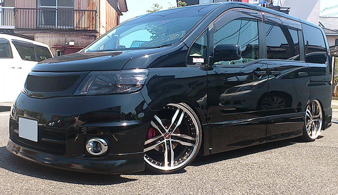 NISSAN SERENA + SHALLEN XF-55