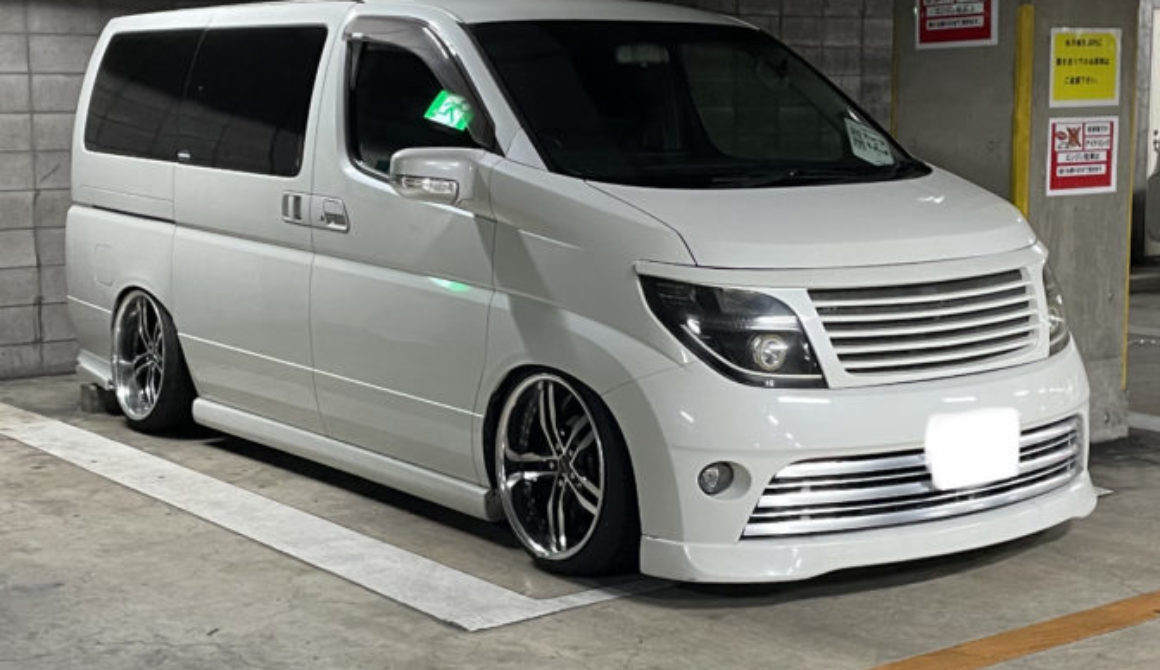 NISSAN ELGRAND×SHALLEN XF-55