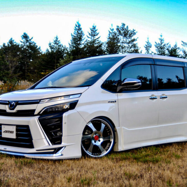 TOYOTA VOXY× SHALLEN WX