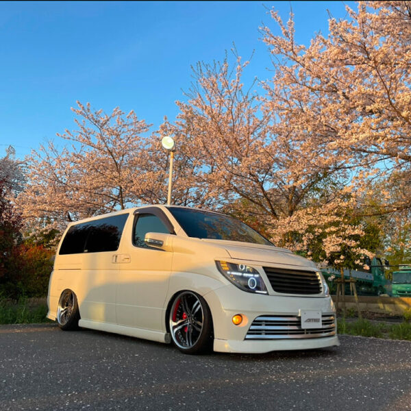 NISSAN ELGRAND×SHALLEN XF-55
